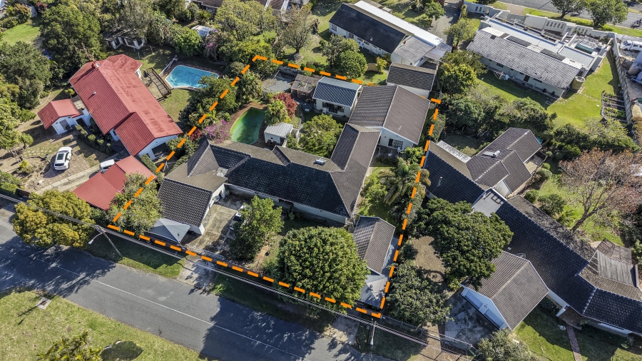 3 Bedroom Property for Sale in Beacon Bay North Eastern Cape